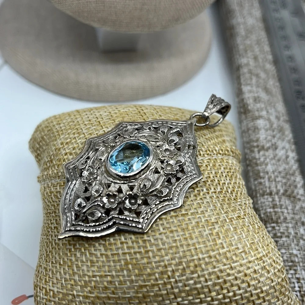 Vintage DS Designer Signed 925 Sterling Silver Blue Topaz Pendant - Picture 6 of 11
